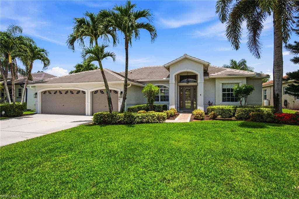 661 Grand Rapids BLVD NAPLES, FL 34120