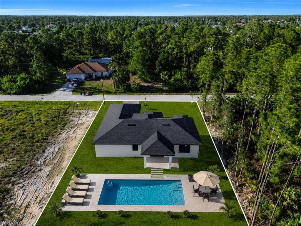 2813 40th ST W LEHIGH ACRES, FL 33971