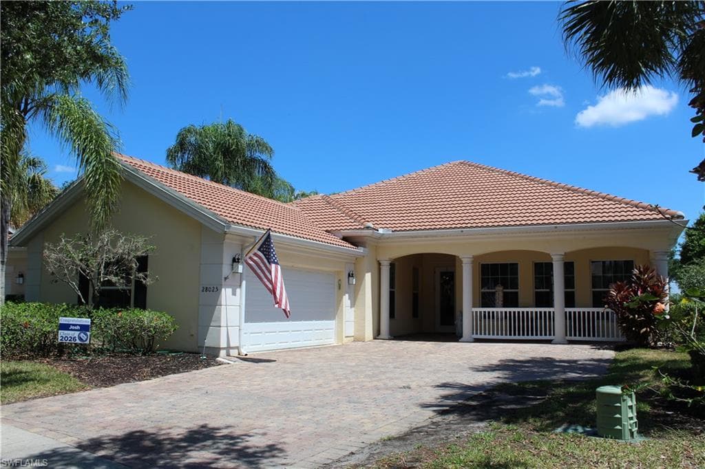 28025 Umiak CT BONITA SPRINGS, FL 34135