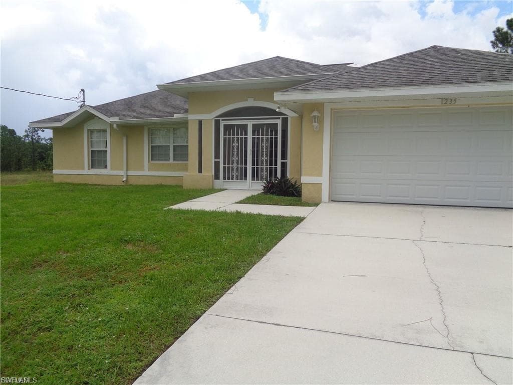 1235 Cloplon ST E LEHIGH ACRES, FL 33974