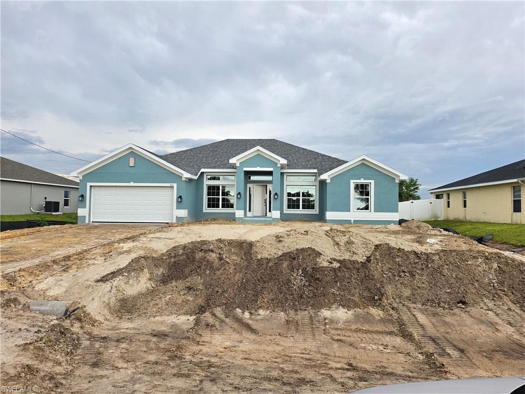 925 NW 8th PL CAPE CORAL, FL 33993