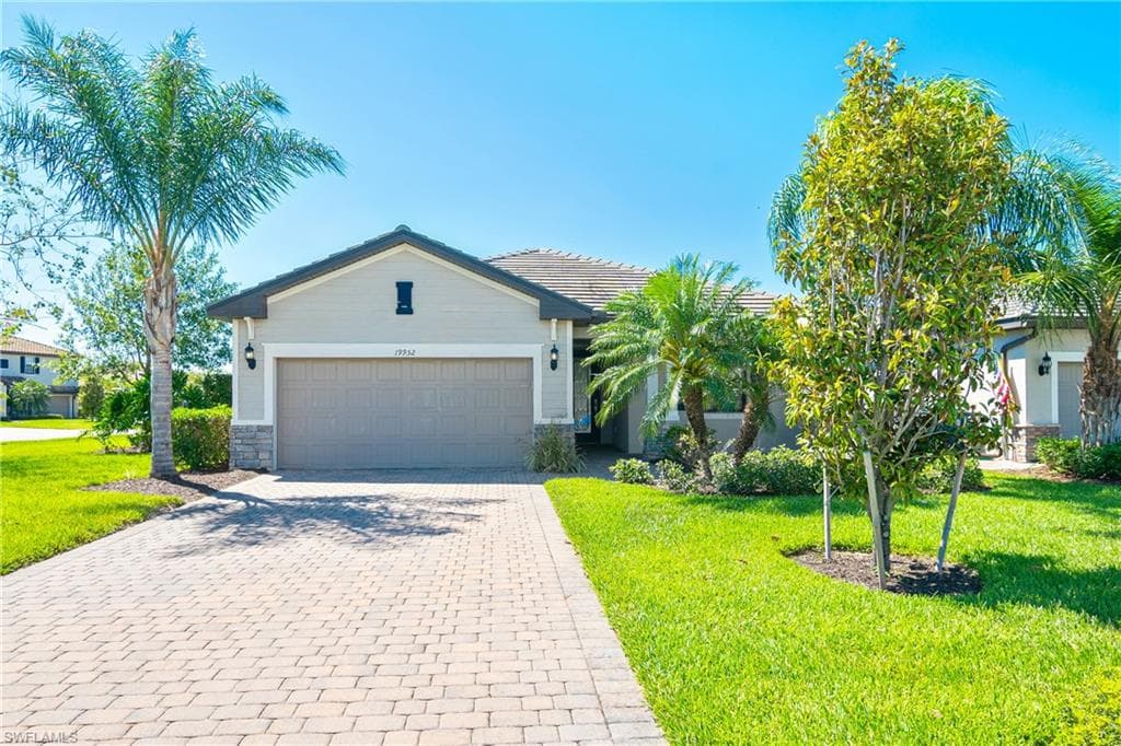19952 Beverly Park RD ESTERO, FL 33928