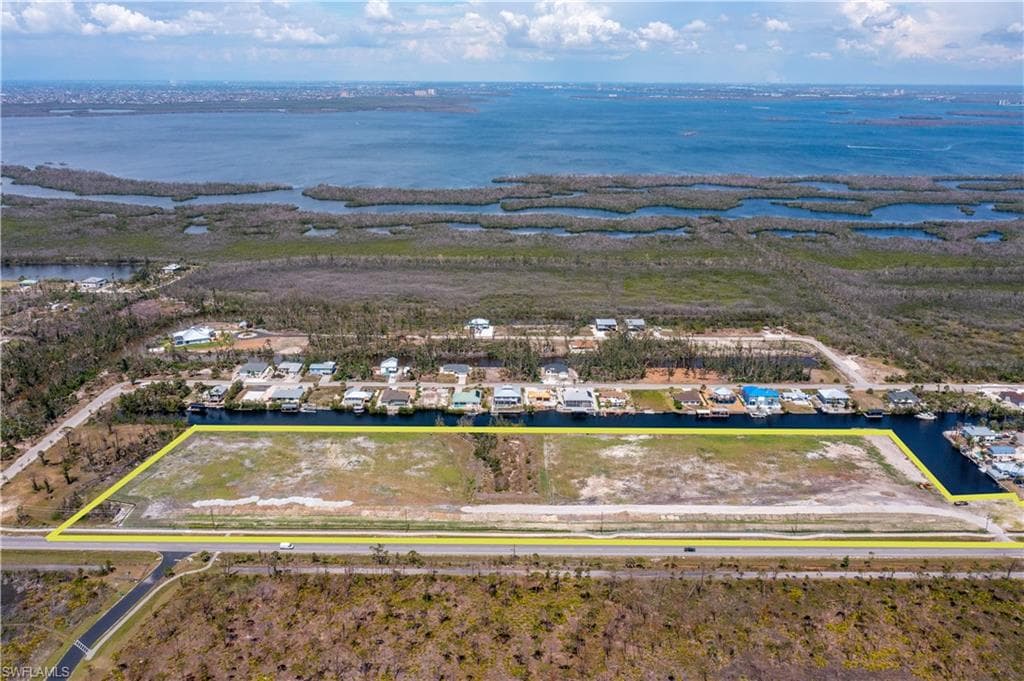 3810 Stringfellow RD OTHER, FL 33956