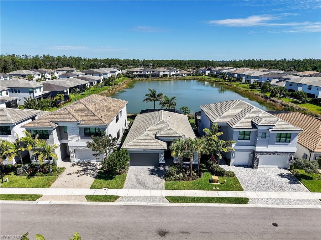 12779 Woodbury DR ESTERO, FL 33928