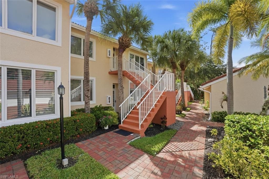 2365 Hidden Lake DR 6 NAPLES, FL 34112