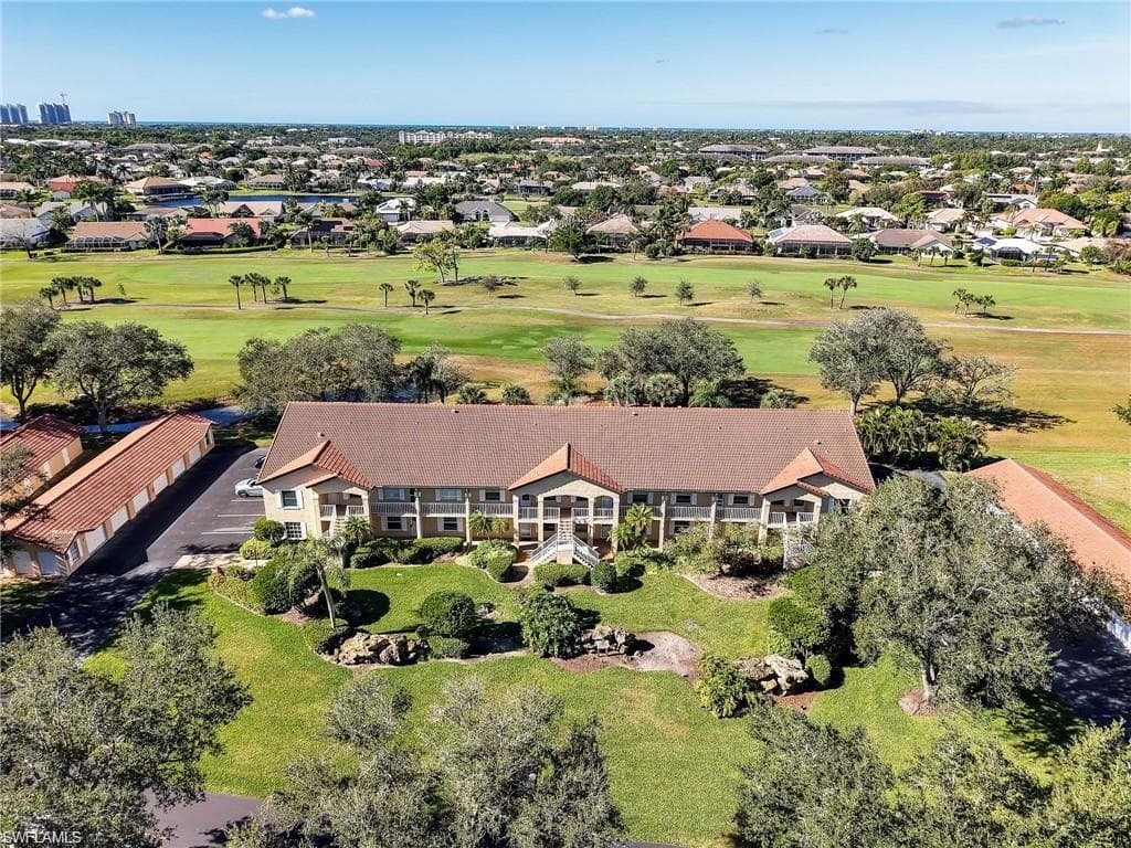 9851 Costa Mesa LN 302 BONITA SPRINGS, FL 34135