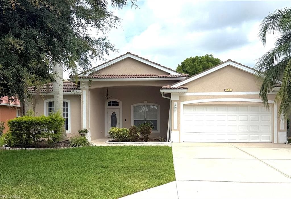 9561 Blue Stone CIR FORT MYERS, FL 33913
