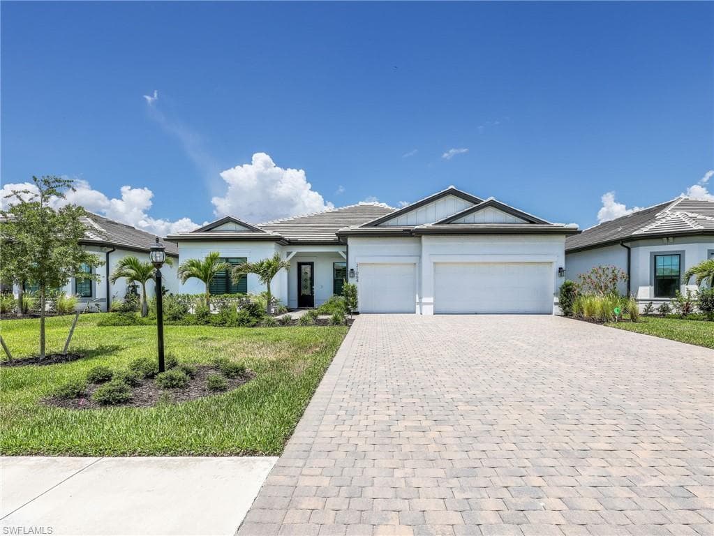 21064 Hallandale DR ESTERO, FL 33928