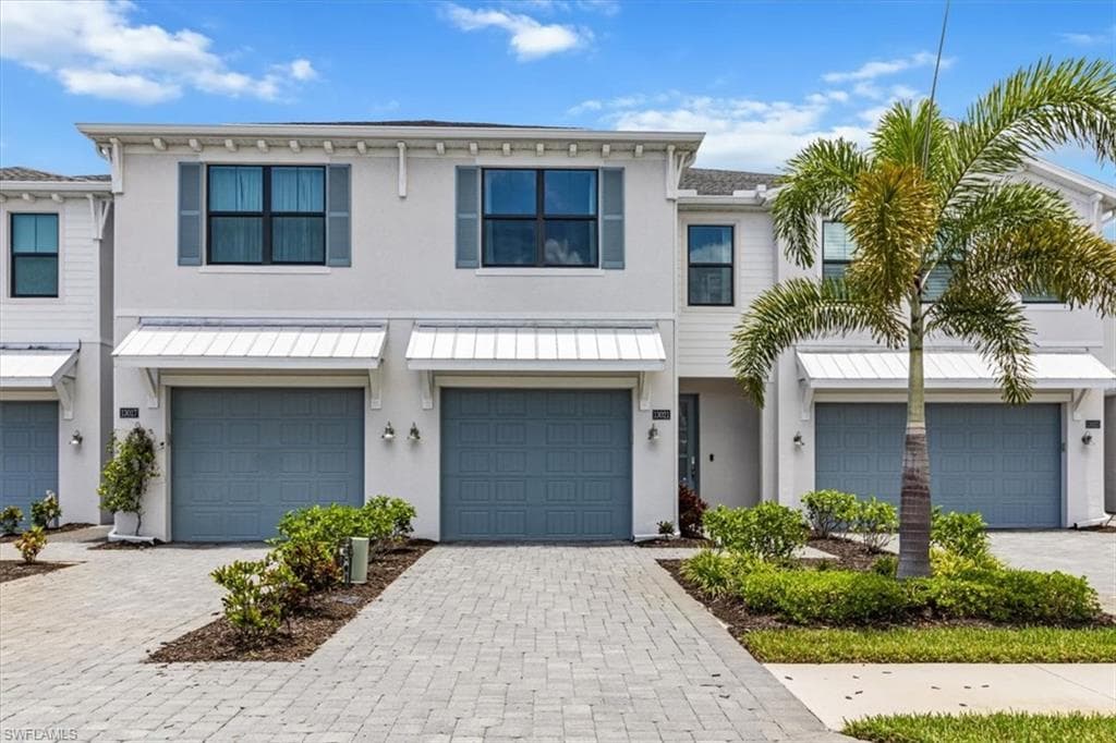 13021 Pembroke DR NAPLES, FL 34105