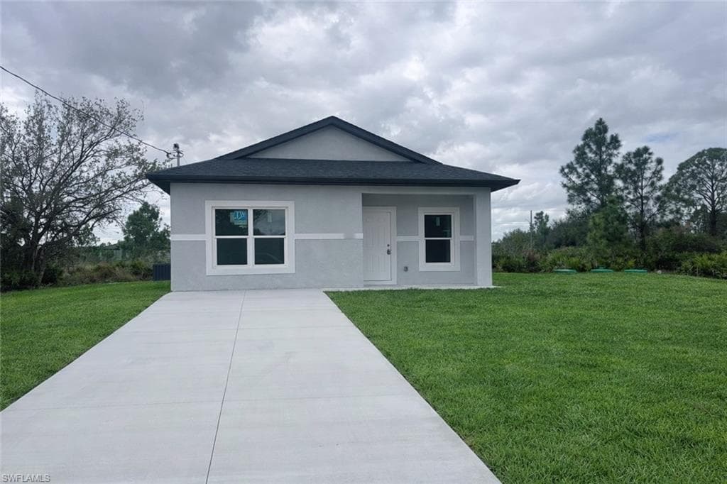 107 W 5th ST LEHIGH ACRES, FL 33972