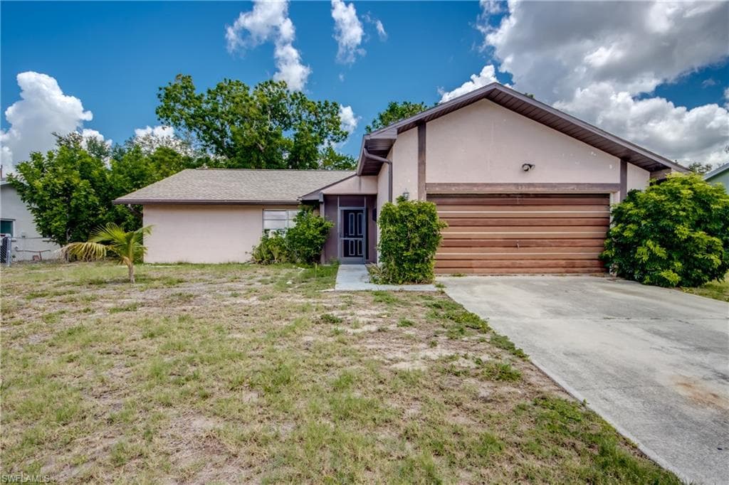 1315 SE 33rd TER CAPE CORAL, FL 33904