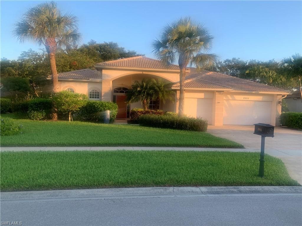 8906 Lely Island CIR NAPLES, FL 34113