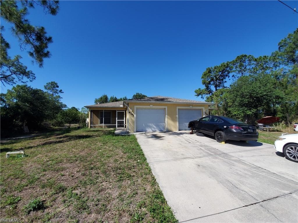 4743 14th ST SW LEHIGH ACRES, FL 33973