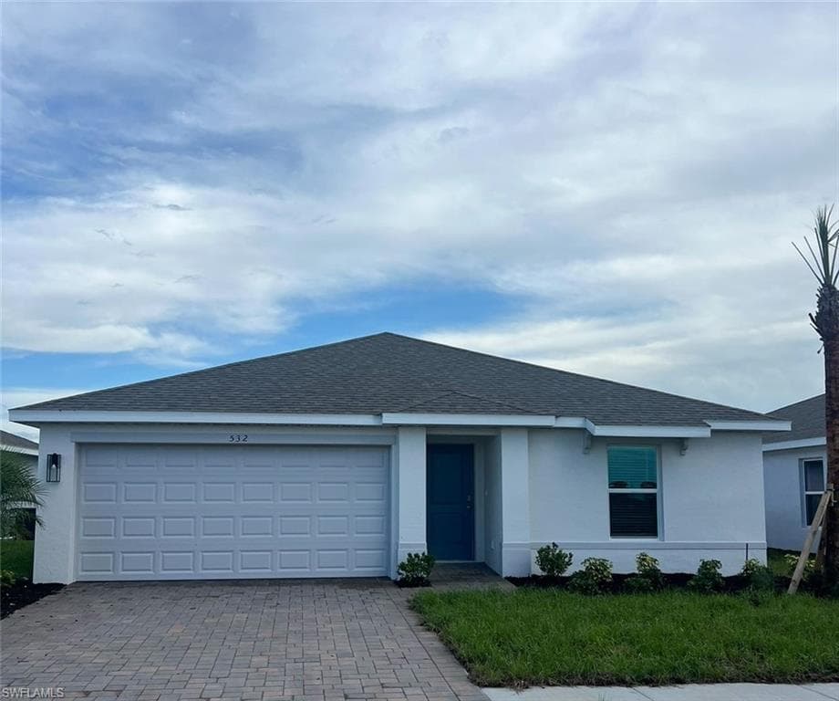 532 Ilaria CT LEHIGH ACRES, FL 33936