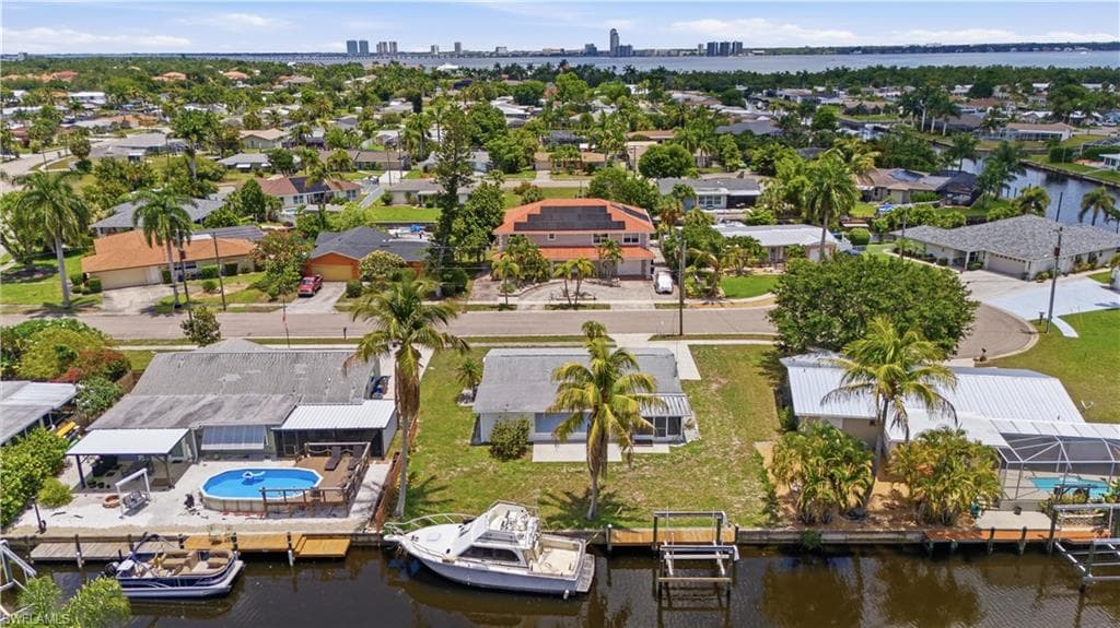 4425 N Canal CIR NORTH FORT MYERS, FL 33903