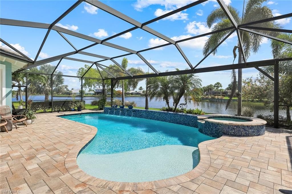 6460 Pembroke WAY NAPLES, FL 34113