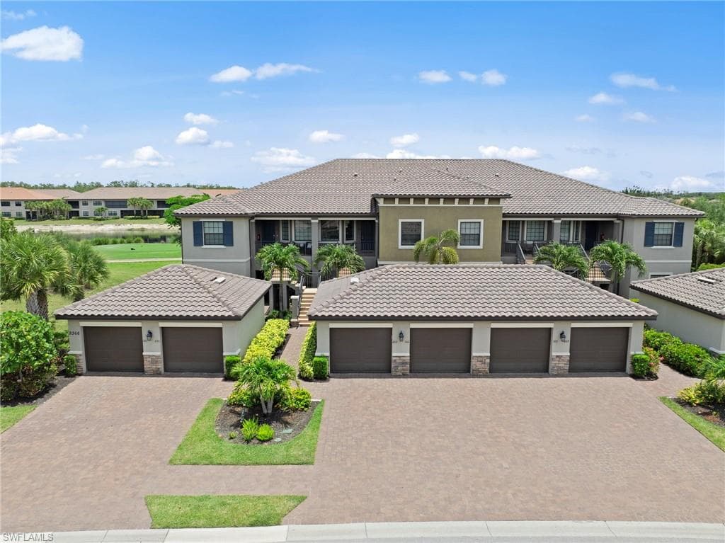 9366 Pocida CT 202 NAPLES, FL 34119