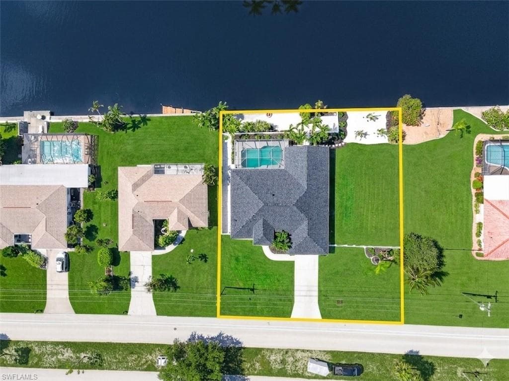 920 E Archer PKWY CAPE CORAL, FL 33904