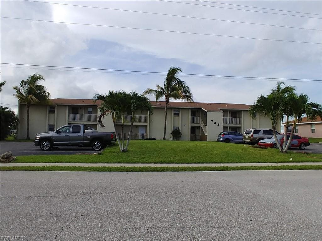 723 SE 10th ST 4 CAPE CORAL, FL 33990