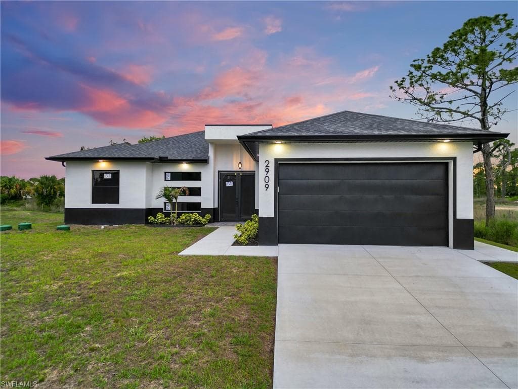 2909 Dora AVE N LEHIGH ACRES, FL 33971