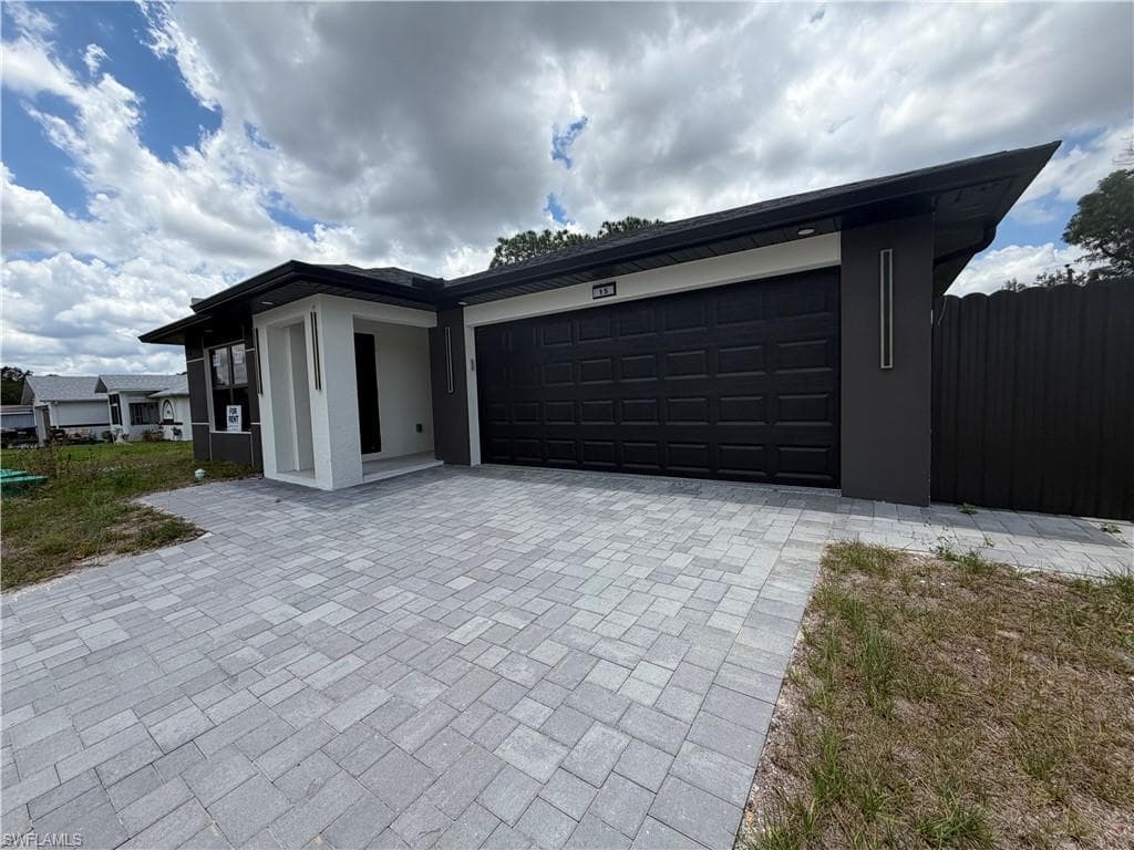 15 Louisiana RD LEHIGH ACRES, FL 33936