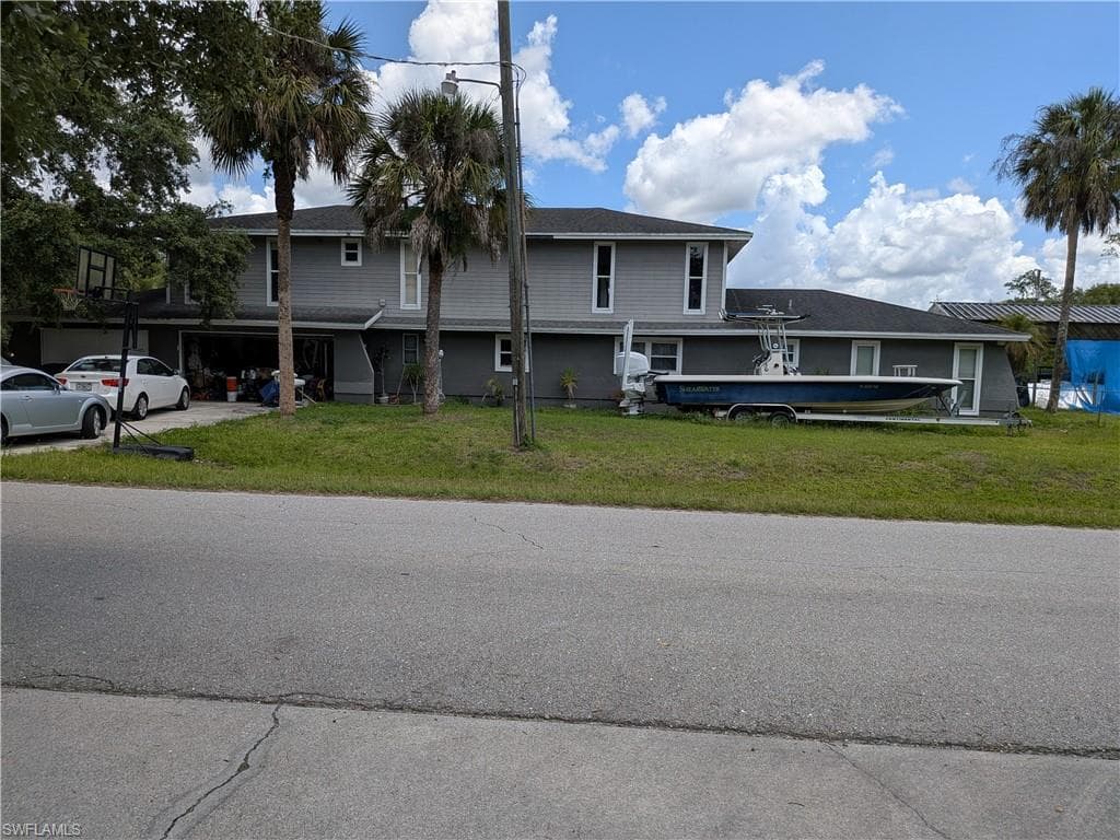 17191 Frank RD ALVA, FL 33920