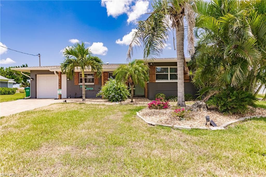 1305 SE 32nd ST CAPE CORAL, FL 33904