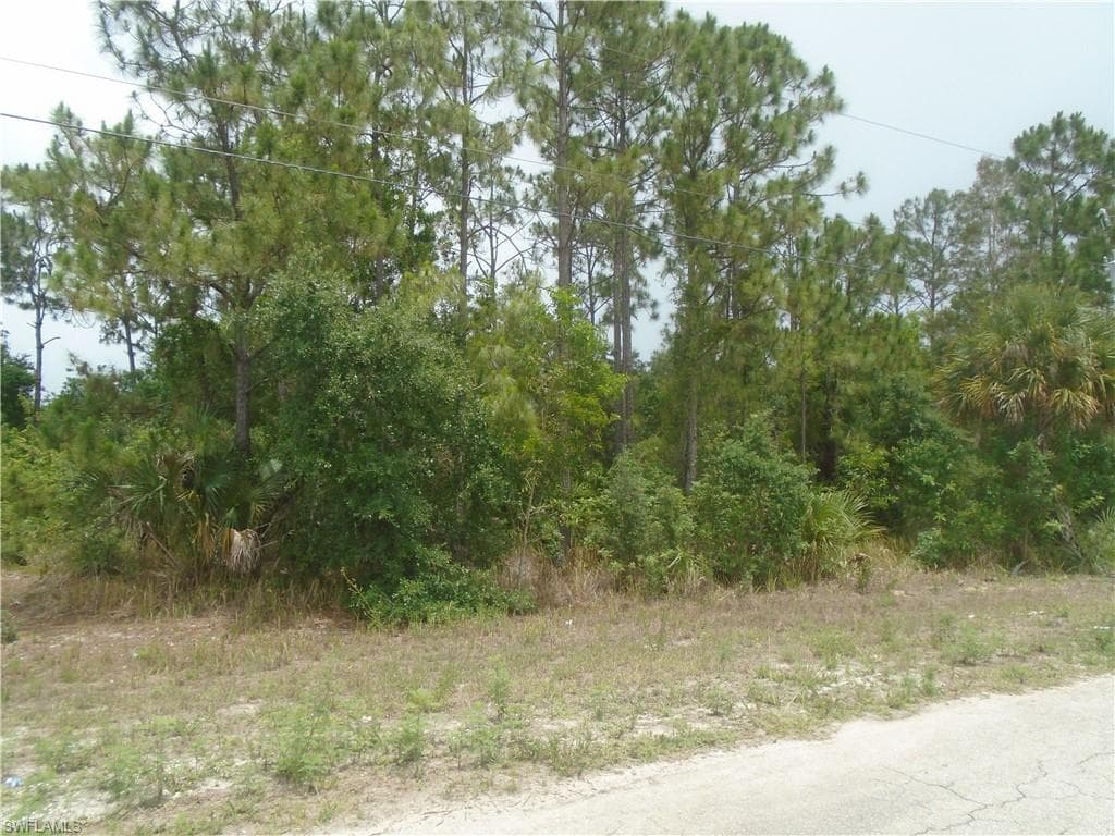 705 Creuset AVE S LEHIGH ACRES, FL 33974