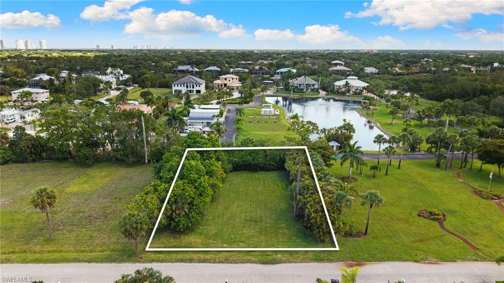 3080 Pine Tree DR BONITA SPRINGS, FL 34134