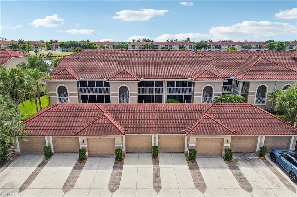 2810 Cypress Trace CIR 2112 NAPLES, FL 34119