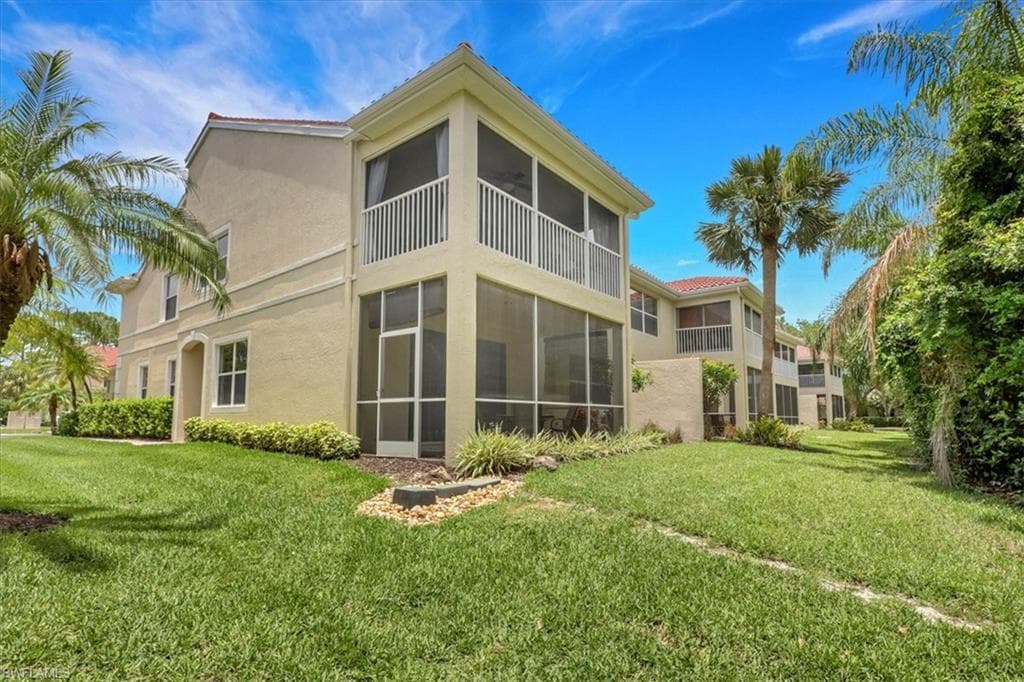 890 Eastham WAY Q102 NAPLES, FL 34104