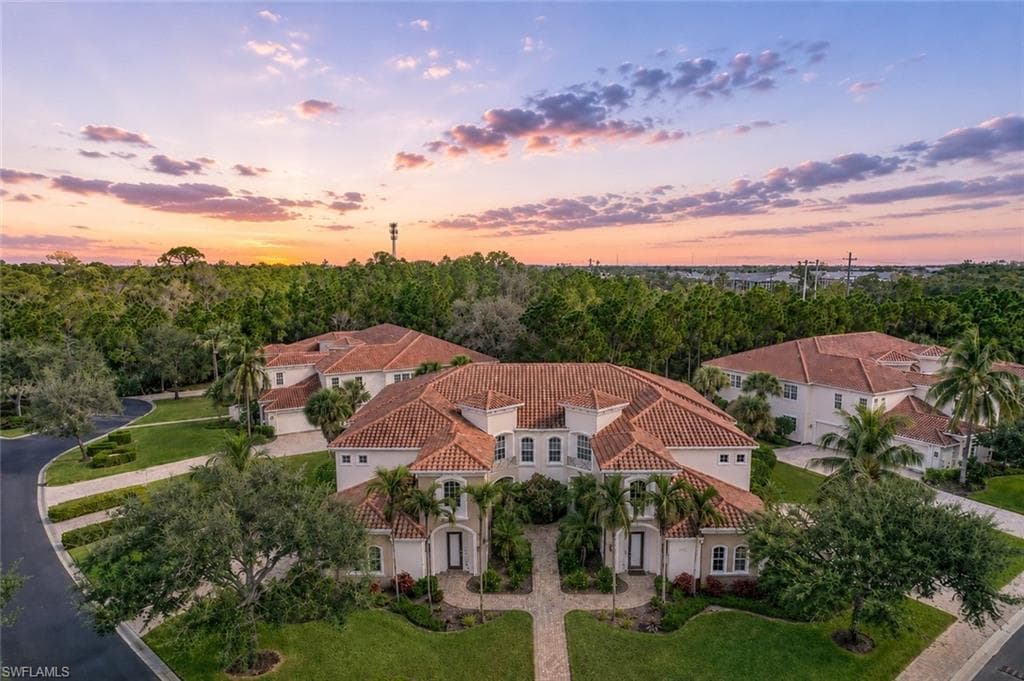 11000 Carrara CT 202 BONITA SPRINGS, FL 34135