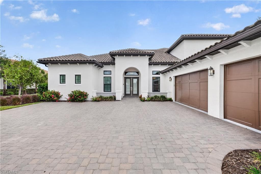8709 Cavano ST NAPLES, FL 34119