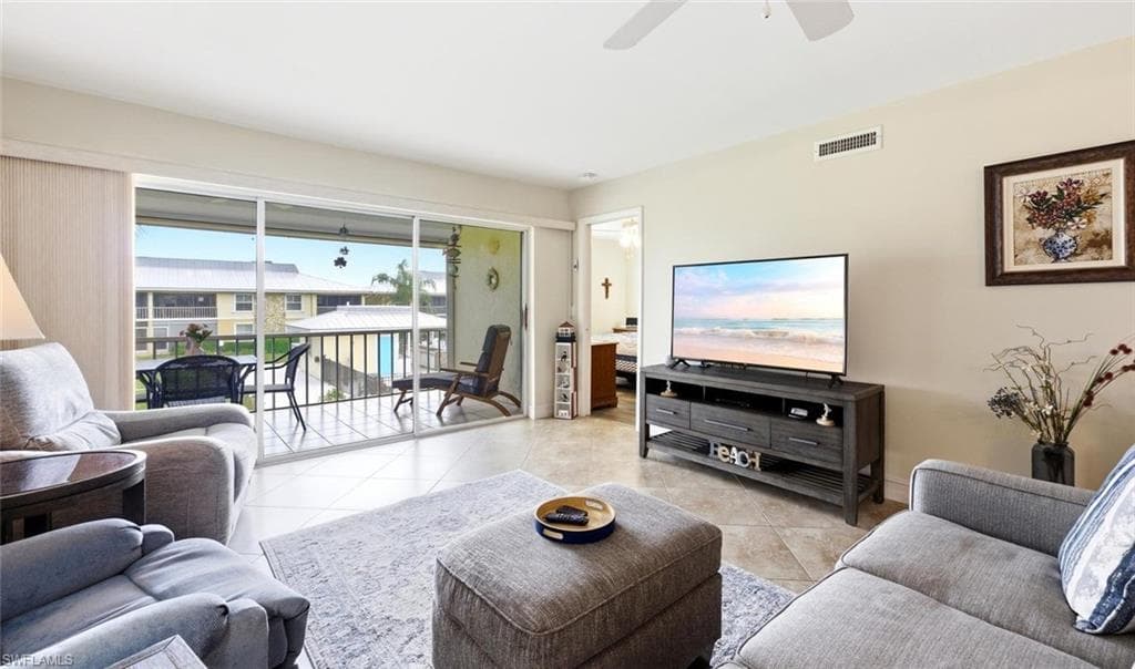 401 Charlemagne BLVD A205 NAPLES, FL 34112