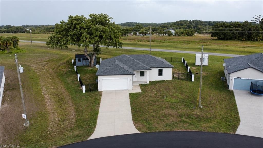 1224 Jupiter LOOP LABELLE, FL 33935