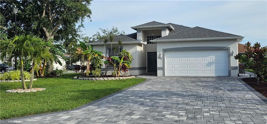 520 Crossfield CIR NAPLES, FL 34104