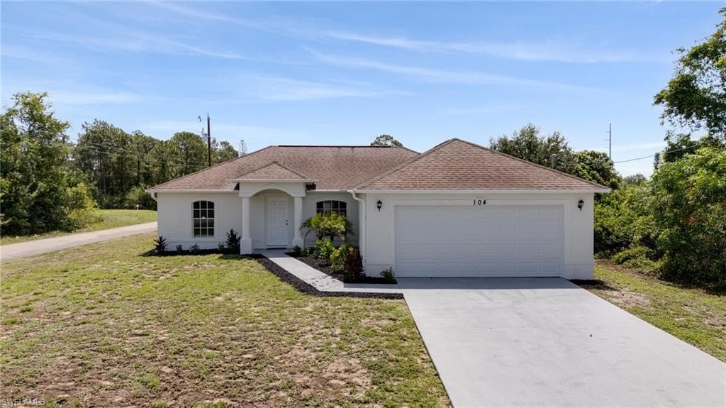 104 Denis AVE N LEHIGH ACRES, FL 33971