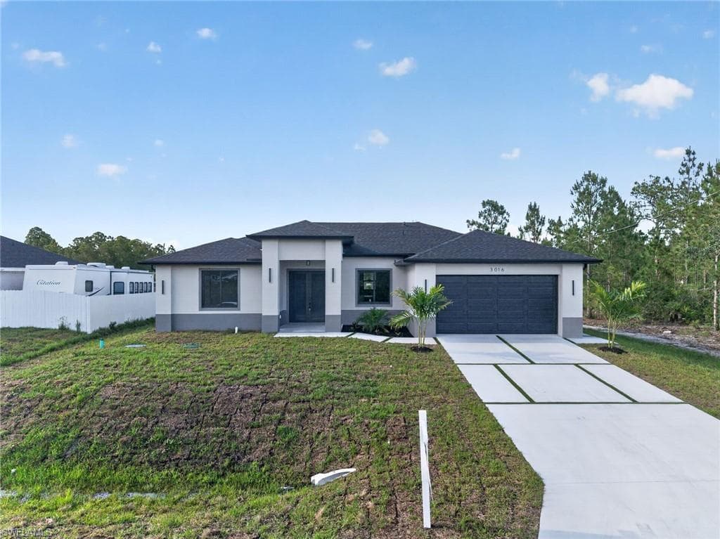 3016 43rd ST W LEHIGH ACRES, FL 33971