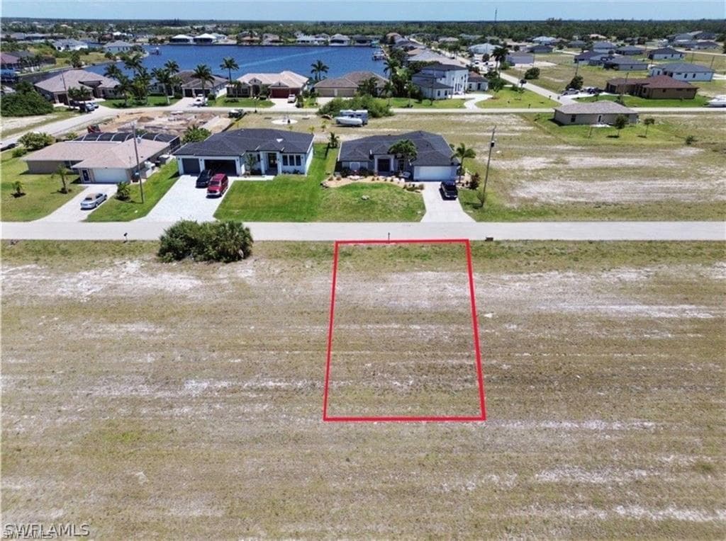 3510 NW 45th AVE CAPE CORAL, FL 33993