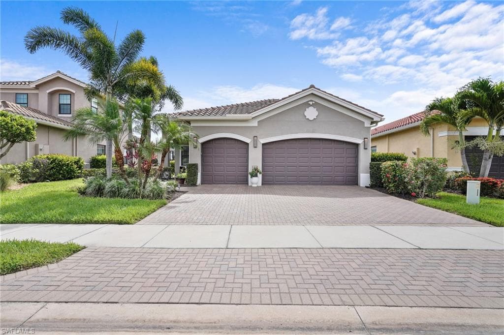 11689 Kati Falls LN FORT MYERS, FL 33913