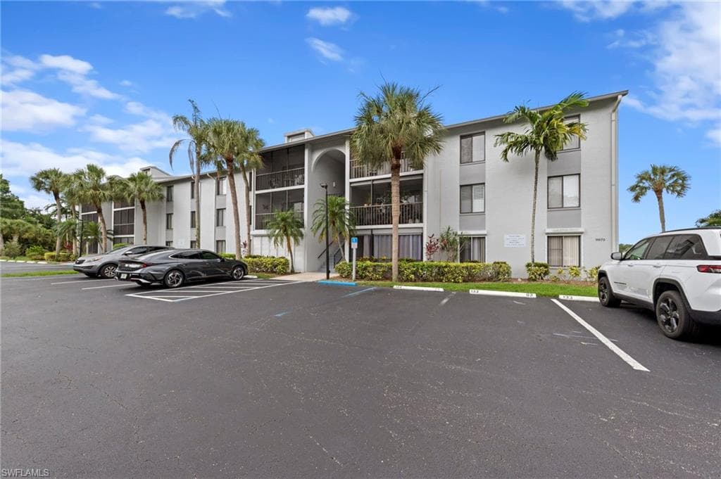9970 Sailview CT 20 FORT MYERS, FL 33905