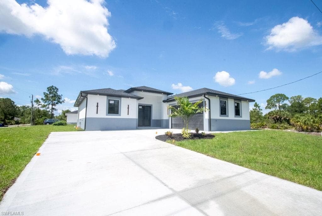 1001 W 13th ST LEHIGH ACRES, FL 33972