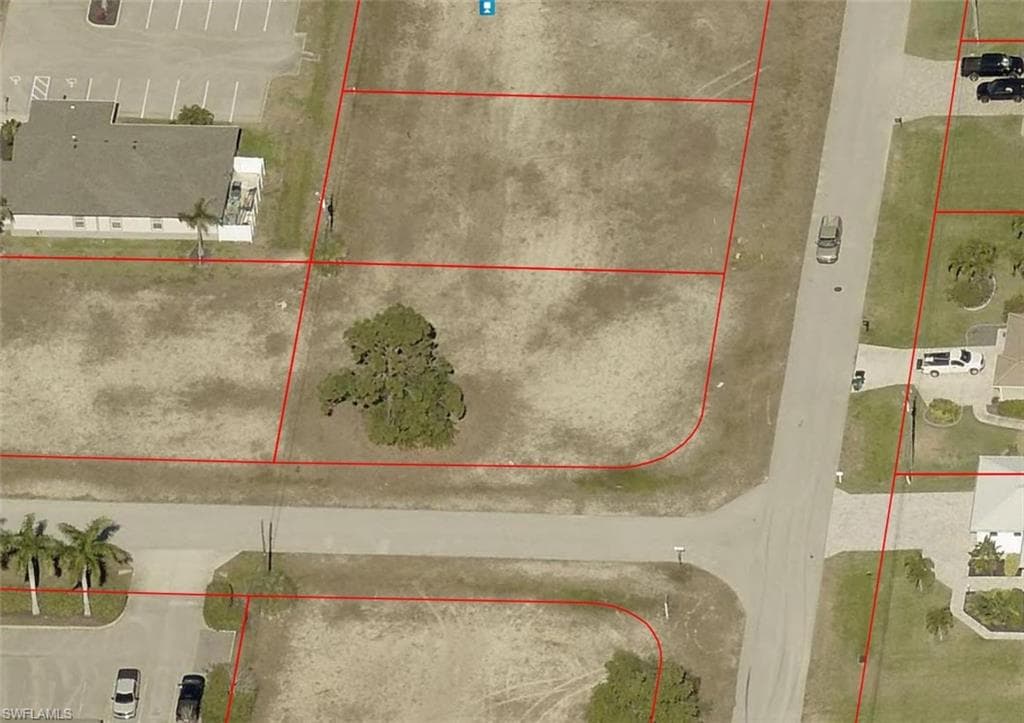 3610 SW 15th PL CAPE CORAL, FL 33914