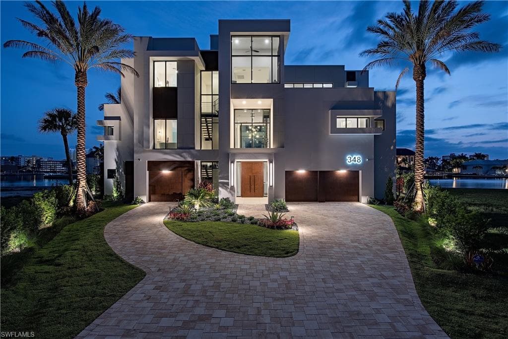 348 Seagull AVE NAPLES, FL 34108