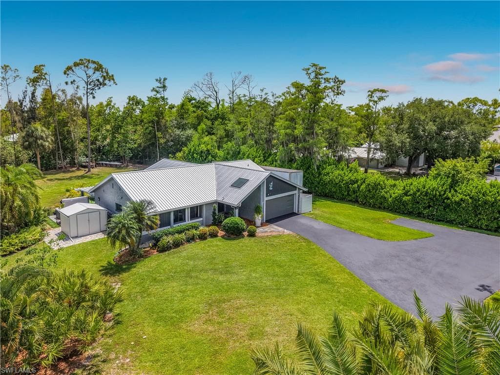 6284 Scott LN FORT MYERS, FL 33966
