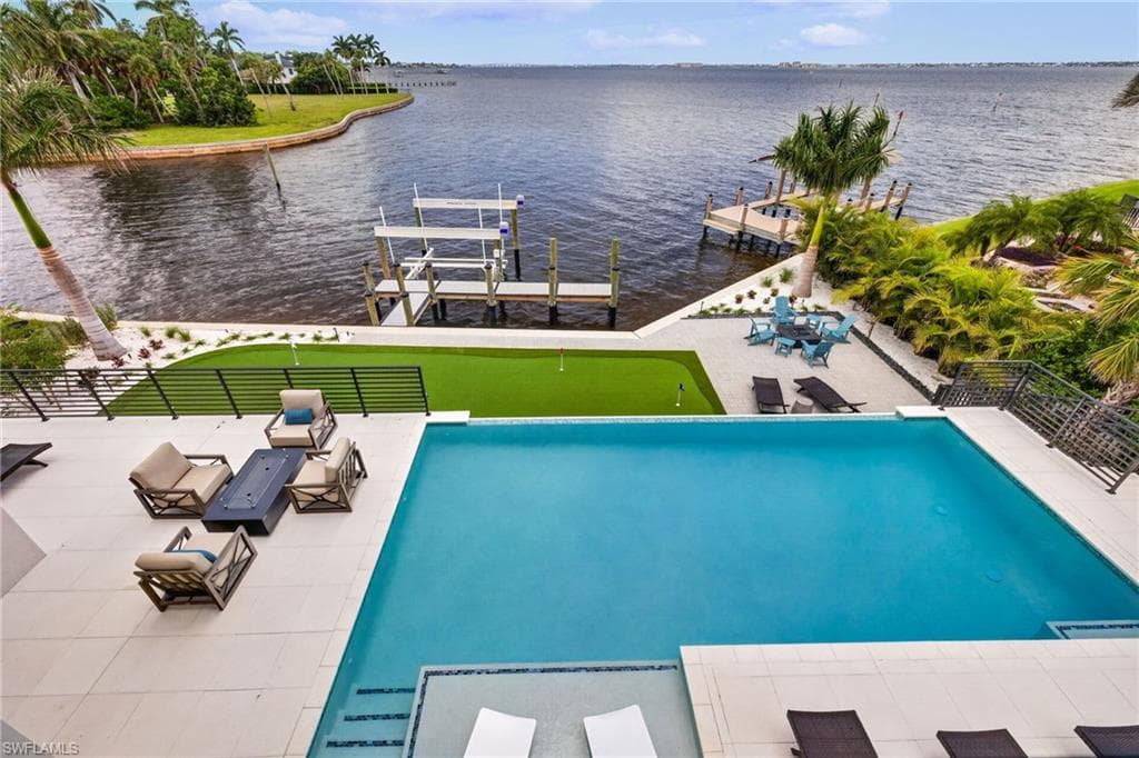 6924 Old Whiskey Creek DR FORT MYERS, FL 33919