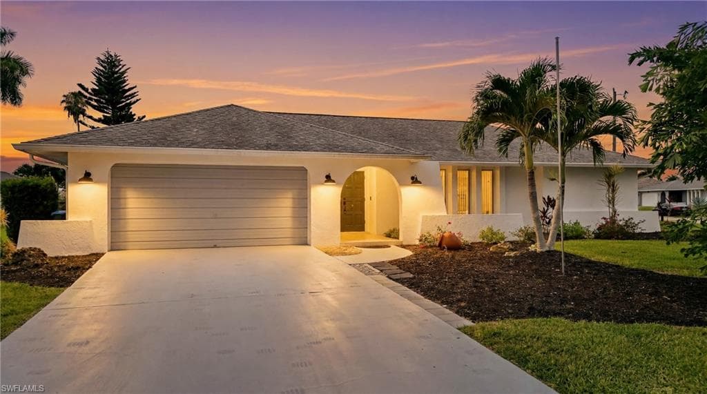 4129 Country Club BLVD CAPE CORAL, FL 33904