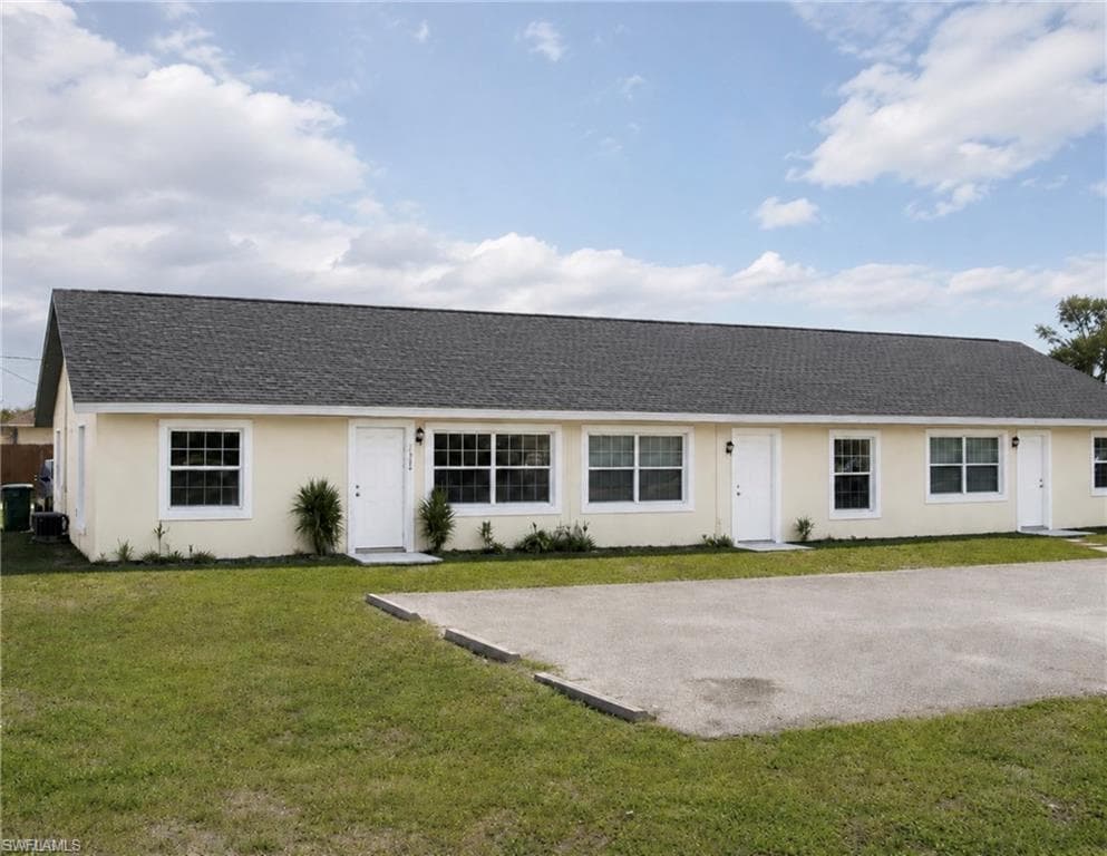 2642 Santa Barbara BLVD NAPLES, FL 34116