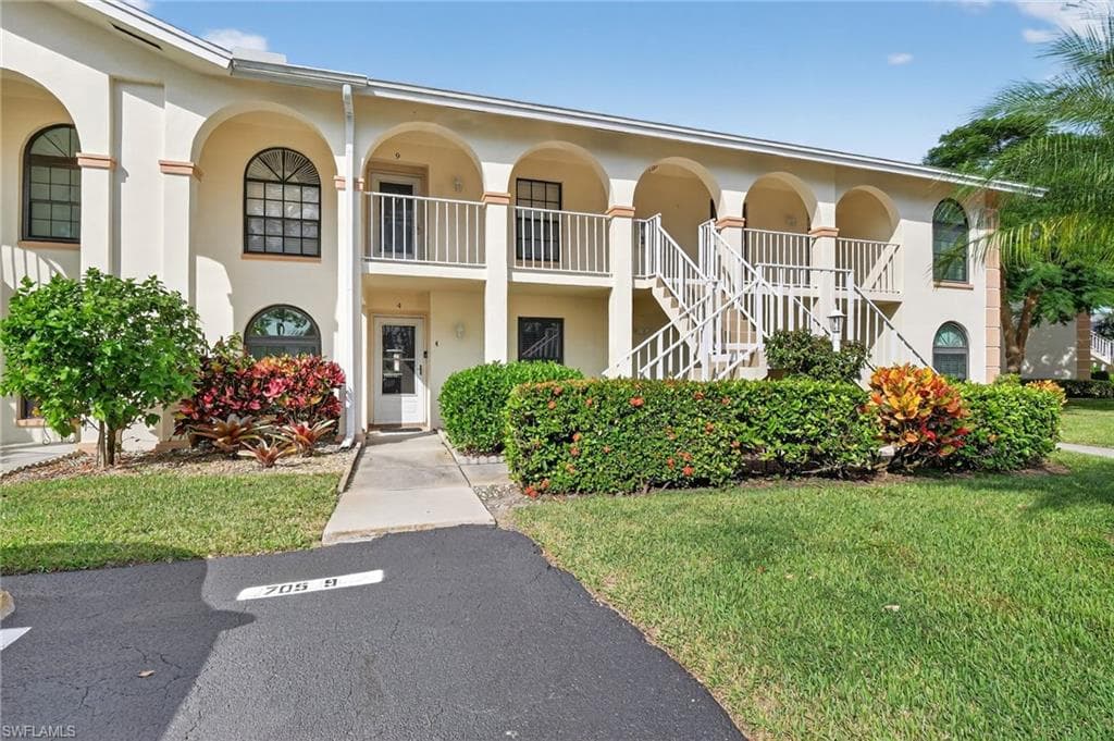 705 Augusta BLVD 705-4 NAPLES, FL 34113