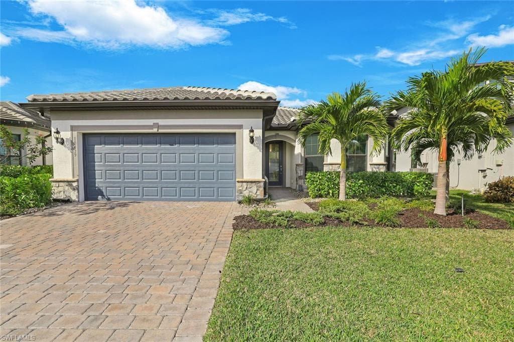 10439 Ventana LN NAPLES, FL 34120
